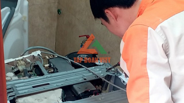 Sửa chữa máy giặt tại nhà - Tập Đoàn Việt