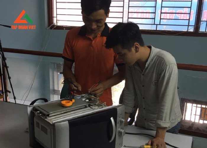 Tập Đoàn Việt - sửa chữa lò vi sóng tại Xa La uy tín số 1