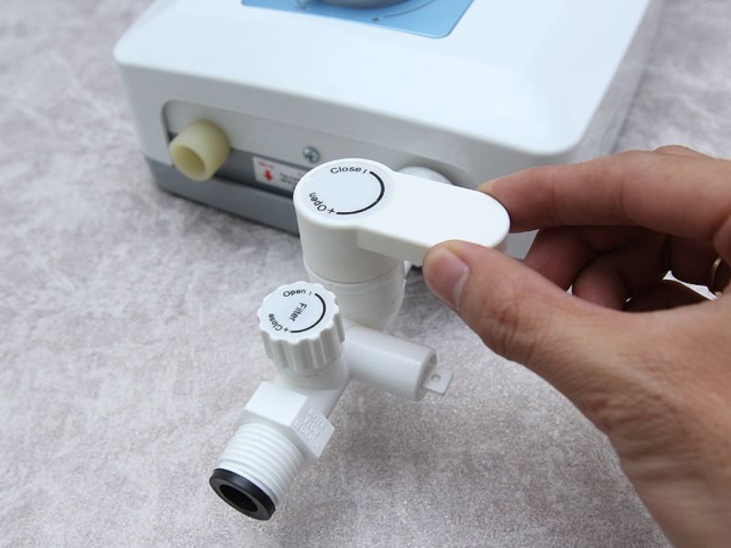 Nguyên nhân và cách xử lý bình nóng lạnh bị rò nước Nguyên nhân và cách xử lý bình nóng lạnh bị rò nước