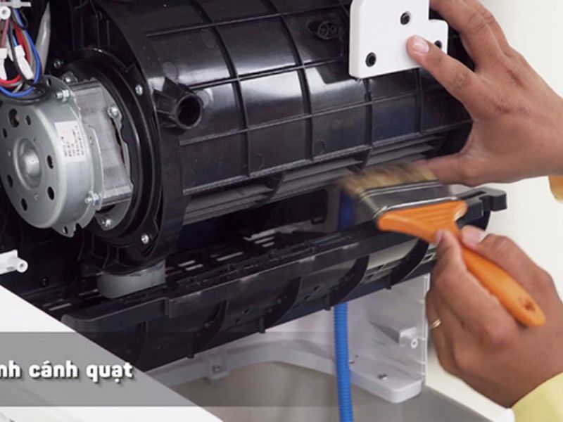 Dụng cụ cần thiết để vệ sinh điều hòa đúng cách